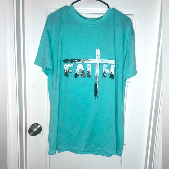 SHEIN Teal Large Faith Tshirt with‎ Cross - Picture 1 of 2